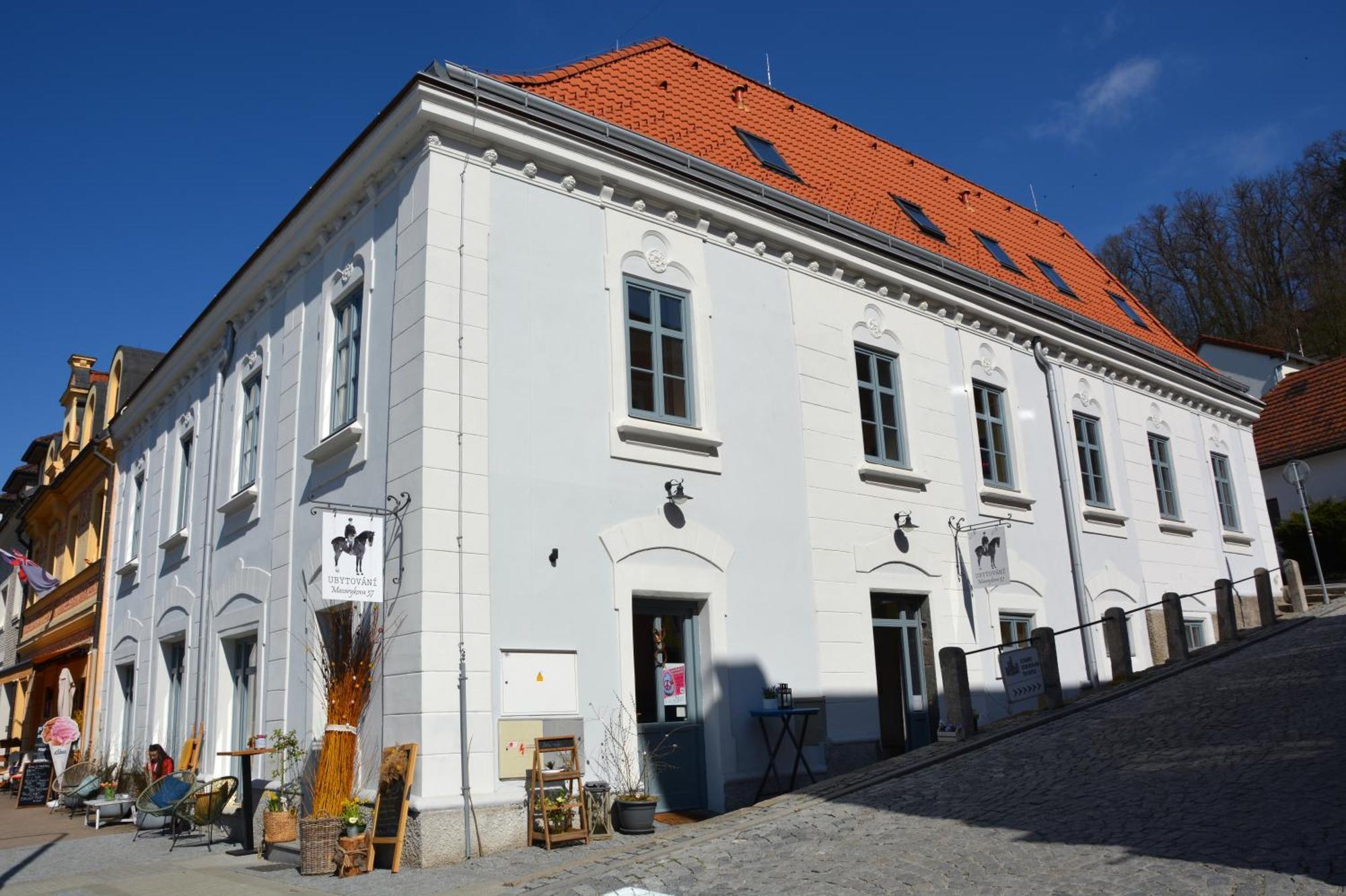 Penzion Masarykova 37 Hluboka Nad Vltavou Luaran gambar