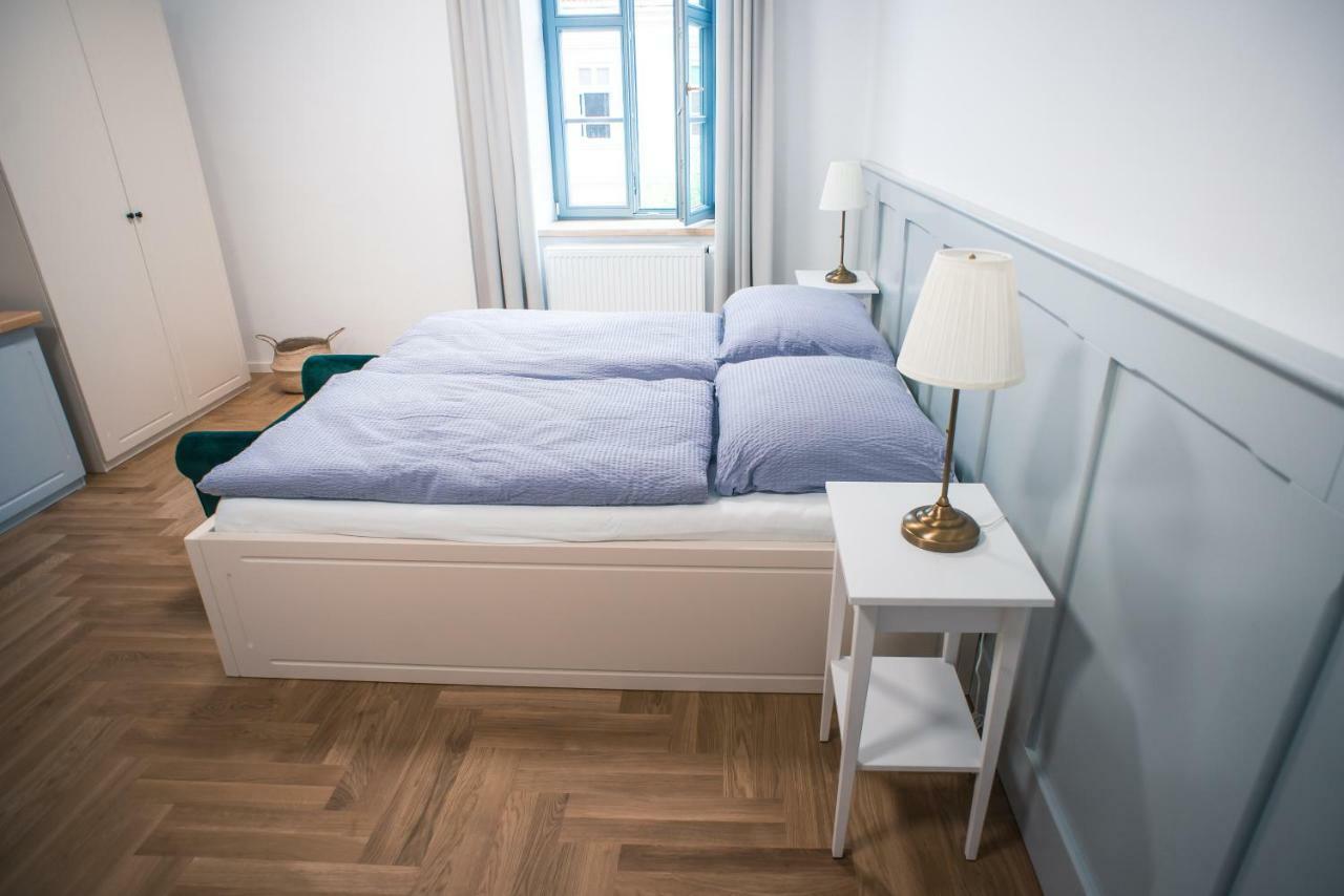 Penzion Masarykova 37 Hluboka Nad Vltavou Luaran gambar